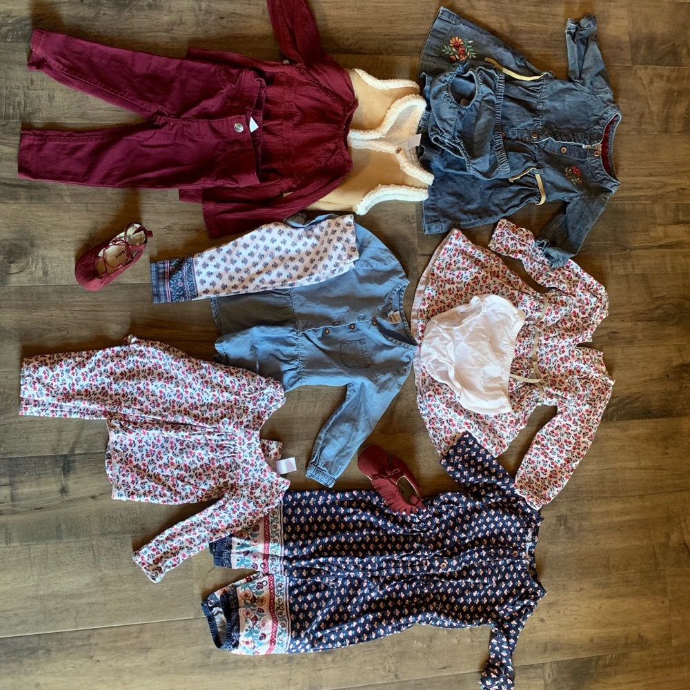 Set of baby girl clothes 9 months
